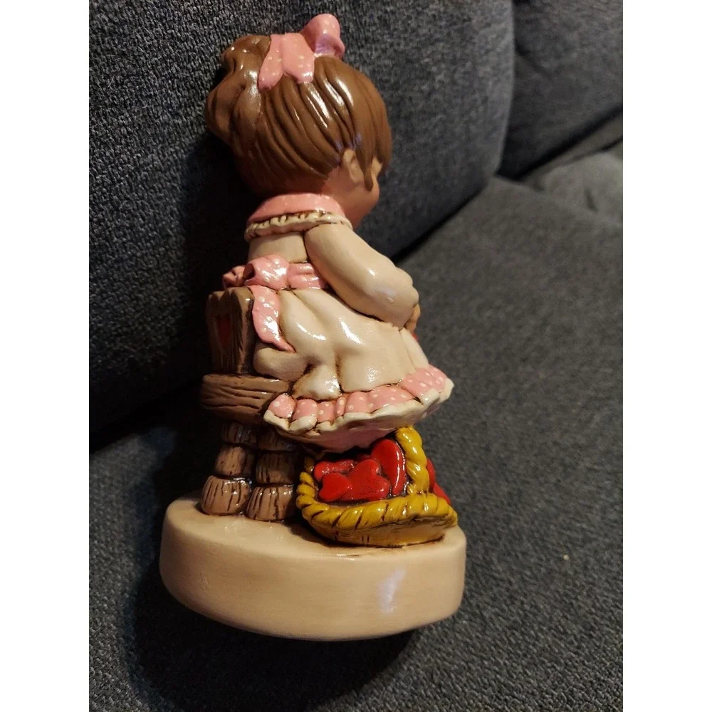 Be My Valentine Ceramic Figurine Girl Sitting Chair‎ Hearts Scissors Valentine